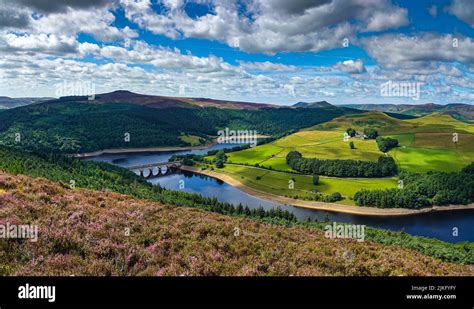 Ladybower reservoir seen from above, from Derwent Edge, Peak District ...