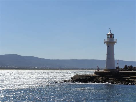 Wollongong Breakwater Lighthouse, Sydney Australia Free Photo Download | FreeImages