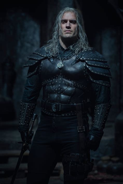 The Witcher: First Look at Henry Cavill as Geralt of Rivia in Season 2 ...