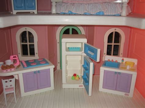 Pin em Barbie Houses 1990's