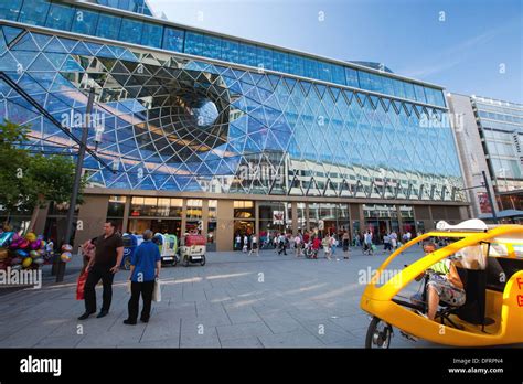 MyZeil shopping mall facade designed by Massimiliano Fuksas in ...