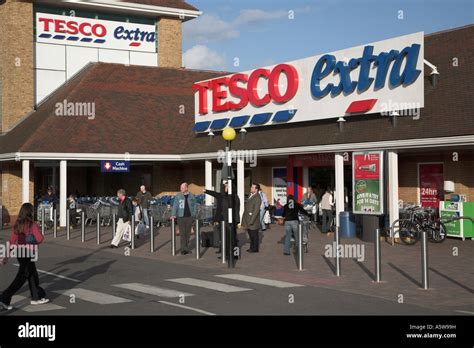 Tesco extra superstore shop and car park martlesham hi-res stock ...