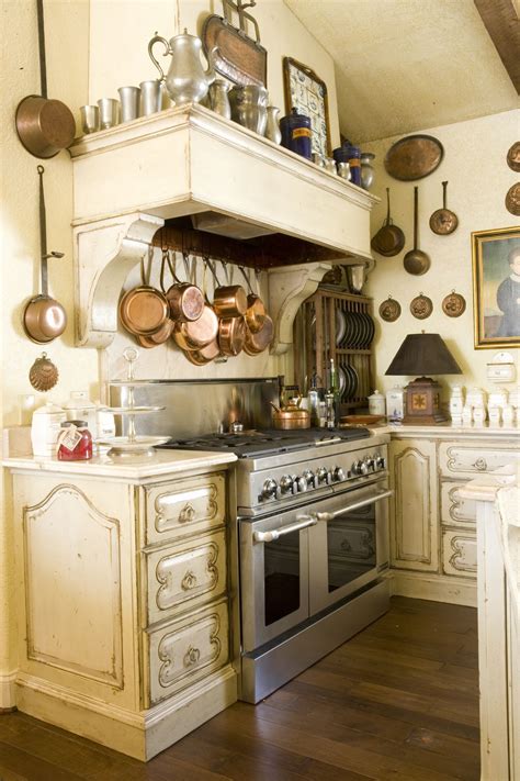 Habersham Casual Country Elegance (Cultivate.com) | Country kitchen designs, Country kitchen ...