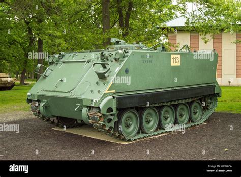 M113 Armored Personnel Carrier (APC Stock Photo - Alamy