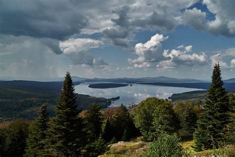 12 of the Best and Most Beautiful Lakes in Maine - Flavorverse