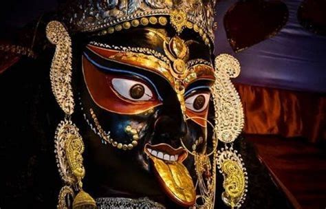 Naihati Boro Maa – Goddess Kali Who Make Wish Come True