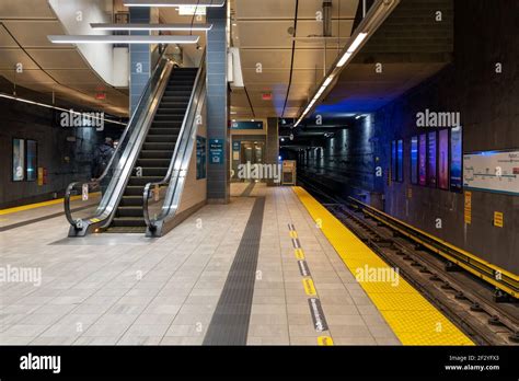 The Waterfront Station skytrain Canada Line subway platform. Vancouver, Canada Stock Photo - Alamy