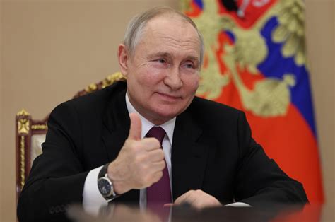 Putin receives BRICS summit invitation despite int'l arrest warrant | Daily Sabah