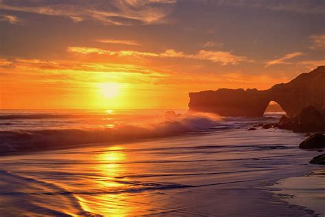 Santa Cruz Beach Sunset Photograph by Hoa Pham - Fine Art America