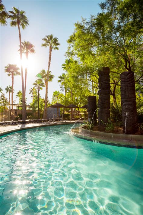 Lazy River & Pool In Las Vegas | Tahiti Village Resort & Spa