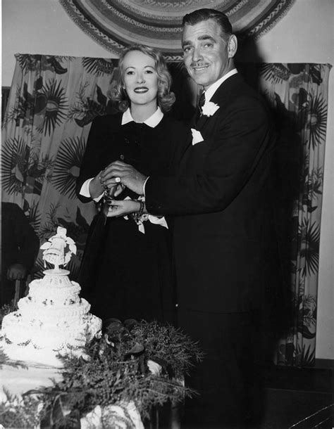 Clark Gable married his fourth wife, Lady Sylvia Ashley. 1949 | Carole lombard clark gable ...