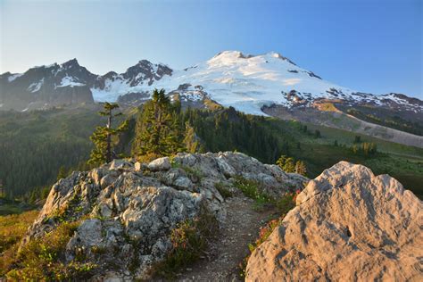 9 Incredible Hikes near Mt. Baker: A Complete Guide (2023)