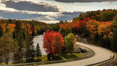 5 Fall Foliage Escapes in Canada