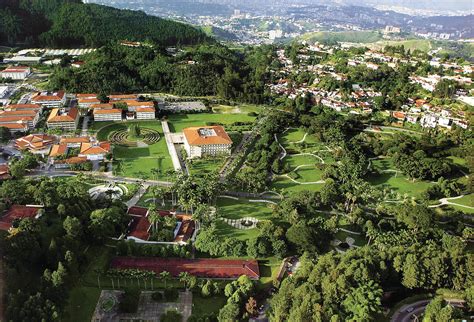 » Universidad Simón Bolívar Gardens