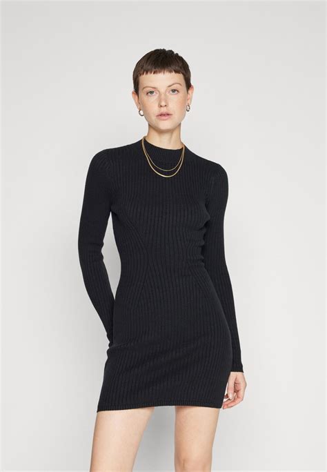 Hollister Co. MOCKNECK SWEATER DRESS - Shift dress - BLACK/black ...