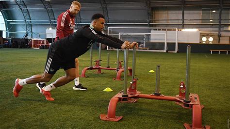 Pictures: Arsenal train ahead of Brentford game | Gallery | News ...