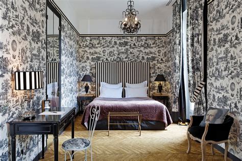 7 Coolest Hotels in Paris: A Stylish Design Focus For Your Parisian Stay