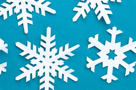 9 Amazing Snowflake Templates and Patterns | Paper snowflakes diy, Snowflake template, Printable ...