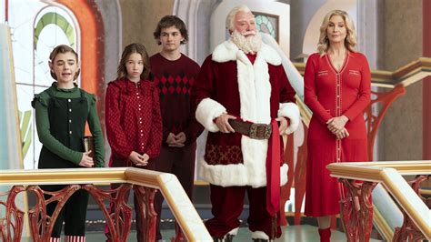 Tim Allen suits up for 'The Santa Clauses;' cast reveals behind the scenes secrets | Fox News