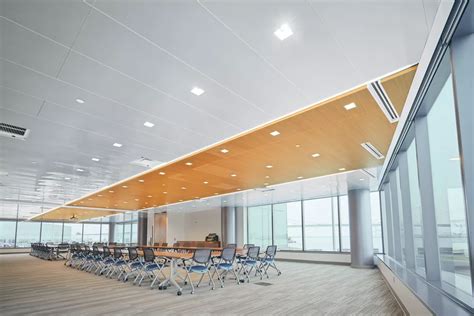 Holtec International | Armstrong Ceiling Solutions – Commercial