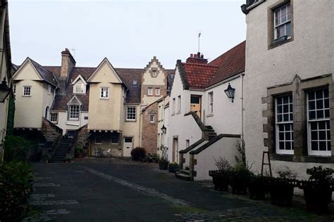 Private Edinburgh Old Town History Tour - Close Encounters