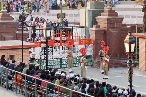 Witness the Fervour at Wagah Border Amritsar | Veena World