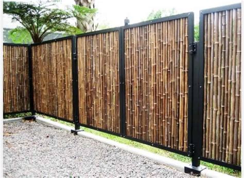 Enhance Privacy with Durable Black Bamboo Fencing