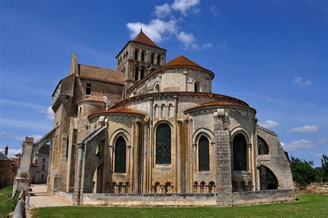 Abbaye Saint-Jouin de Marnes, Deux-Sèvres France | Middle ages ...