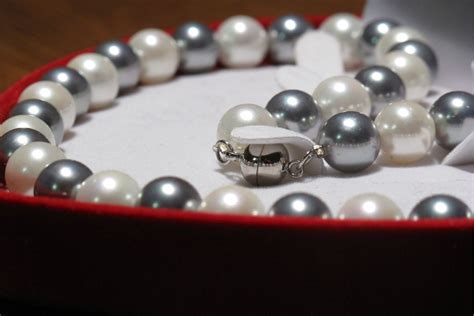 Best Places for Pearls Shopping in Hyderabad - Hyderabad Tourism 2024