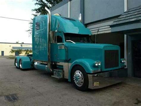 Custom Freightliner Classic