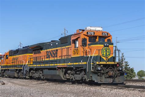 One of two active B40-8s on the BNSF roster. Lincoln, NE : r/trains