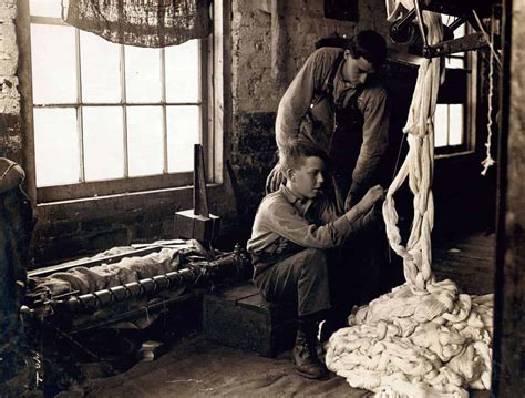 Factory workers in the Victorian era: Why did children work in ...