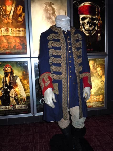 Geoffrey Rush's Captain Barbossa costume from Pirates of the Caribbean ...