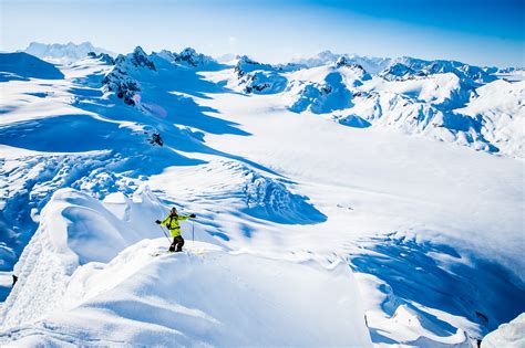 Heli-skiing Alaska: The ultimate ski adventure | EpicQuest > Life to the Fullest | Adventure Travel