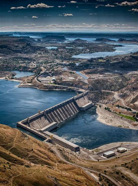 Vintage photo of Grand Coulee Dam...found posted in FB by Linda Hansen, March 1, 2017. | Grand ...