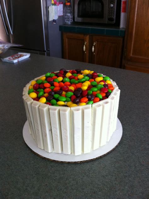 White Kit Kat with Skittles cake Skittles Cake, Cake Displays, Eat Me Drink Me, Boy Birthday ...