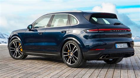 New Porsche Cayenne S (2024) – Luxury Sports SUV / Algarve Blue ...