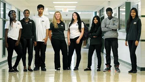 School board report recommends uniform option for public schools | Mississauga.com