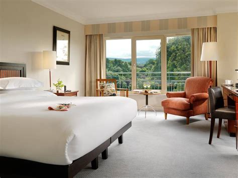 12 Best Hotels in Dublin, From Budget Spots to Luxury Stays