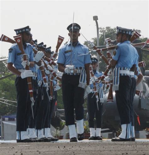 Parajumpers of Akash Ganga Exhibit Their Skills | Nagpur City News