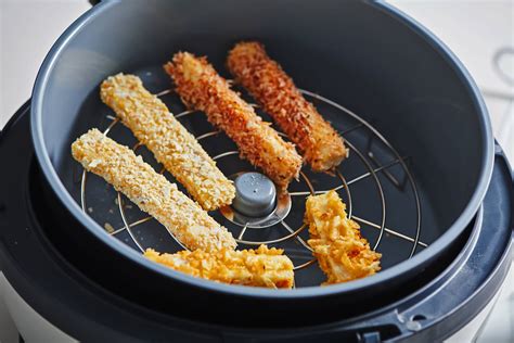 Air Fryer Mozzarella Cheese Sticks — The Mom 100