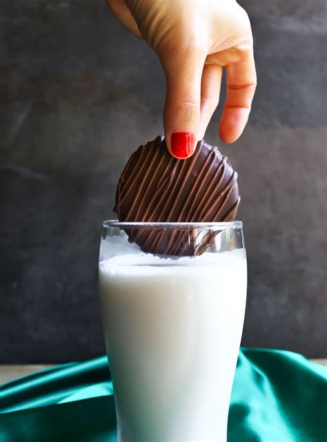 Vegan Thin Mints (the BEST ever!)