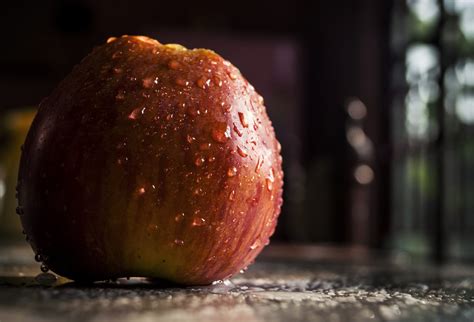 Online crop | red apple fruit HD wallpaper | Wallpaper Flare