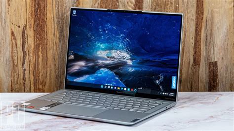 Lenovo IdeaPad Slim 7 Carbon - Review 2022 - PCMag Australia