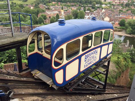 Bridgnorth Cliff Railway | This classic ride beats yomping u… | Flickr