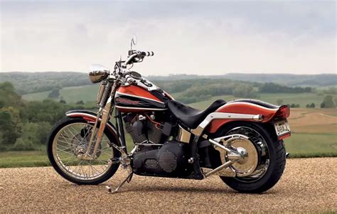 Total Motorcycle Website - 2005 Harley Davidson Softail Springer Softail FXSTS