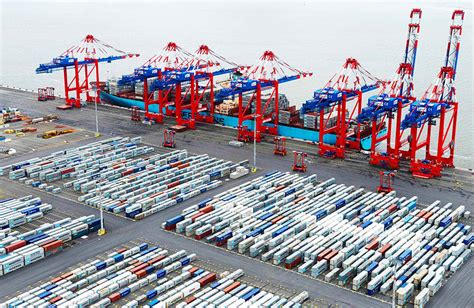 Indian Adani Ports CEO says worst is over, container volumes rising on month | Sea and Job