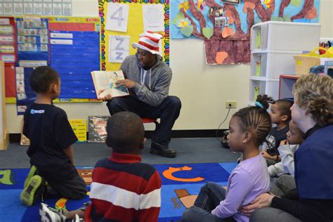 Photo Gallery • NEA's Read Across America Day