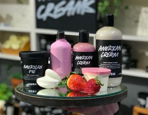 Lush Cosmetics Released Their Valentine’s Bath Bomb Collection and It’s Full of Suggestive ...