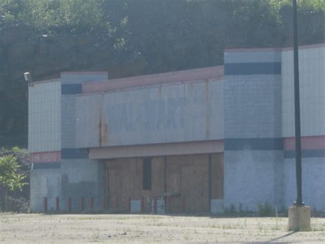 Abandoned Walmart | Abandoned and condemned due to rock-slid… | Flickr